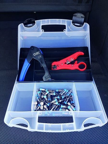TRIAX Kompressions-Set F-56 Universal Koffer + VT150 + F-56